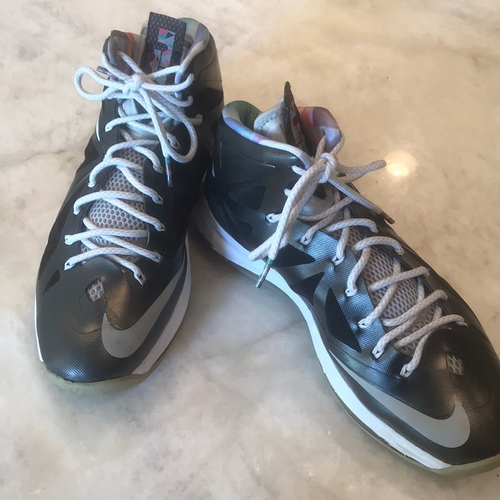 LEBRON 10 (X) PRISM ATHLETIC SHOES